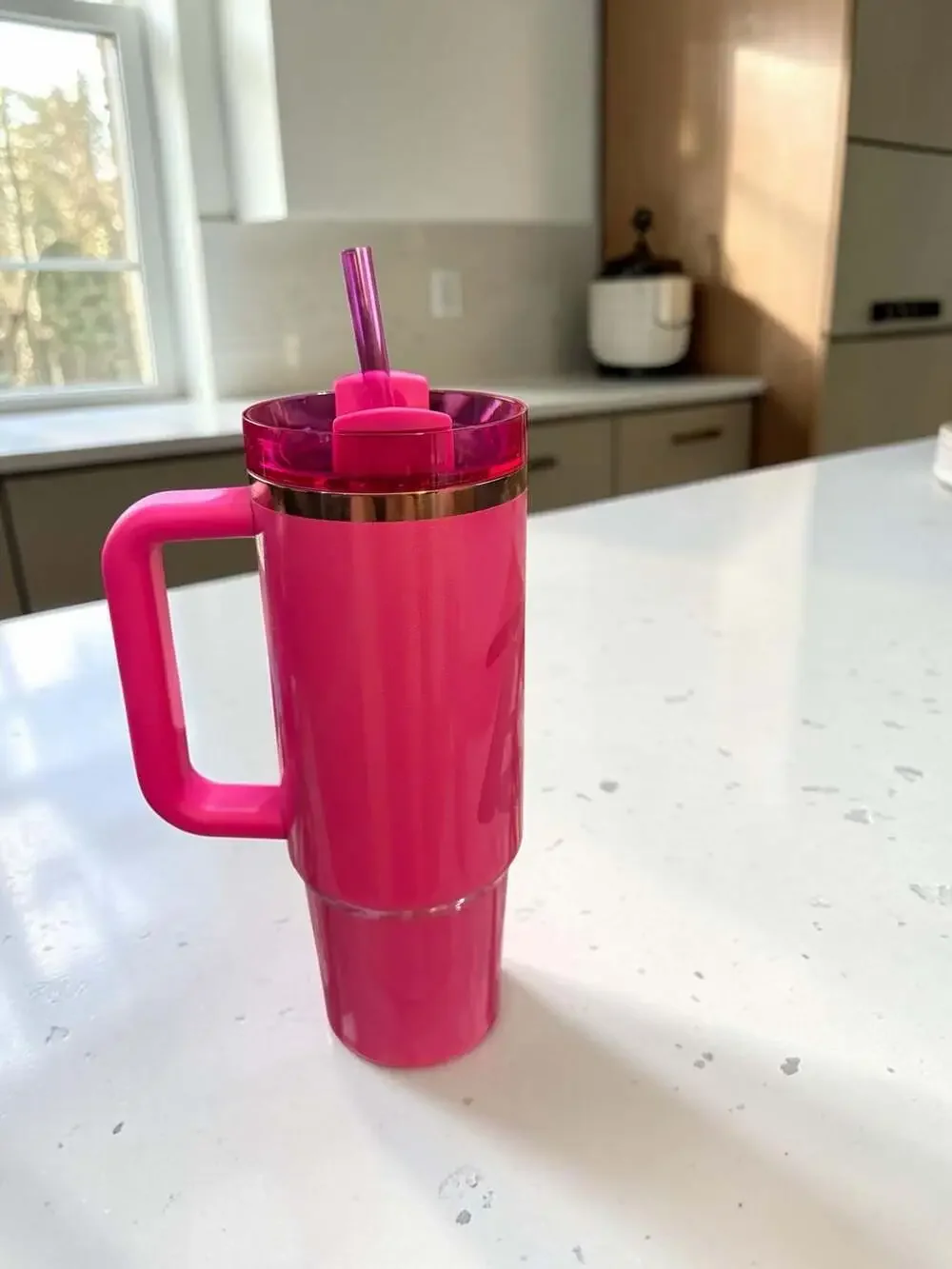 Stanley x Barbie Limited Edition 30oz Quencher H2.0 FlowState Tumbler Barbie Ico - Picture 3 of 4